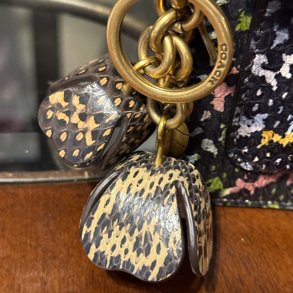 Authentic limited edition custom COACH, real python, new - Picture 14 of 14
